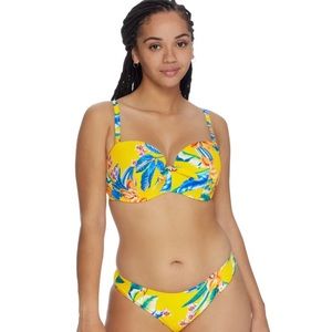 POUR MOI
Heatwave Malibu Bandeau Bikini Top 36 G